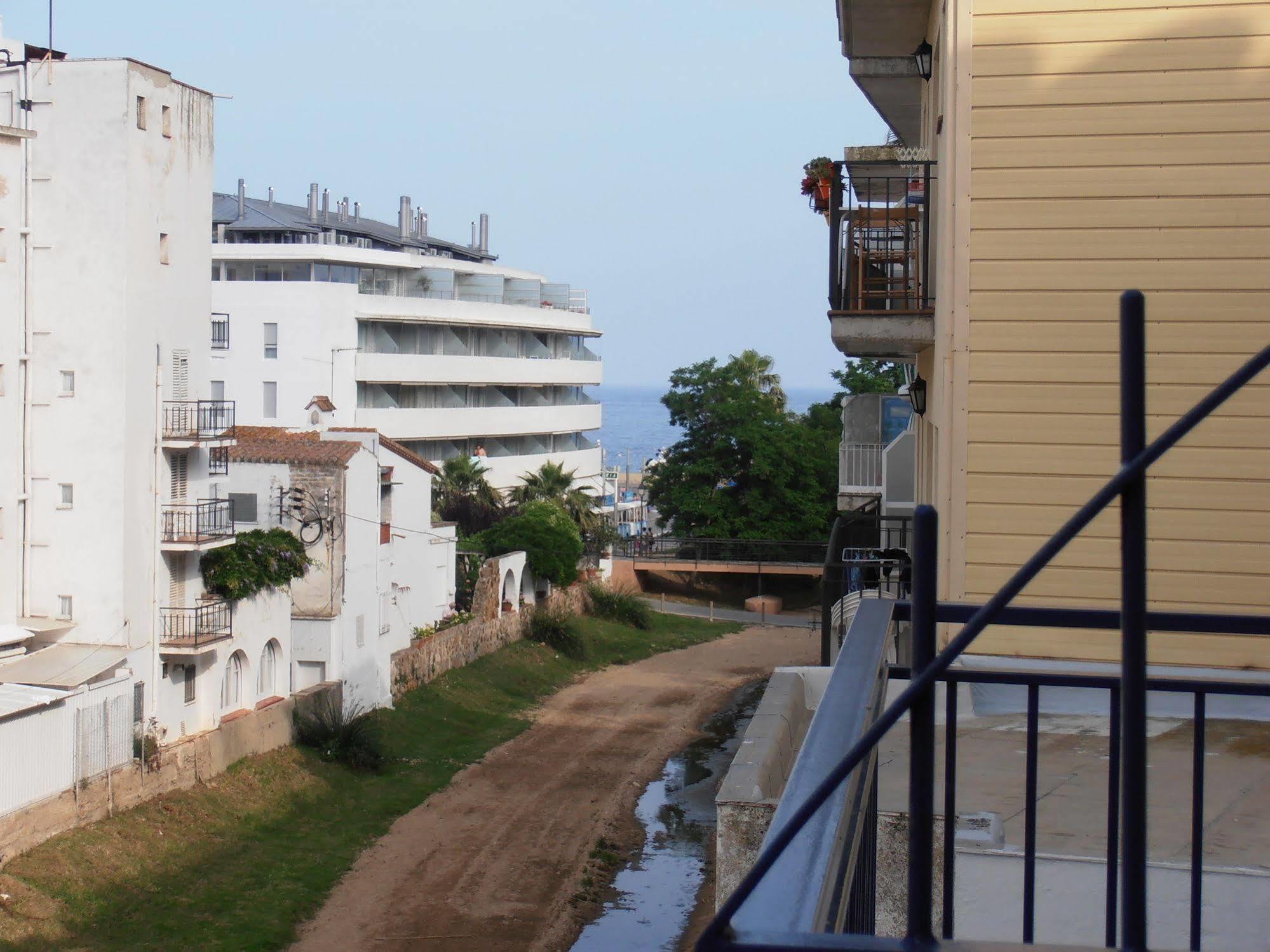 Hotel Marblau Tossa Tossa de Mar Exteriör bild