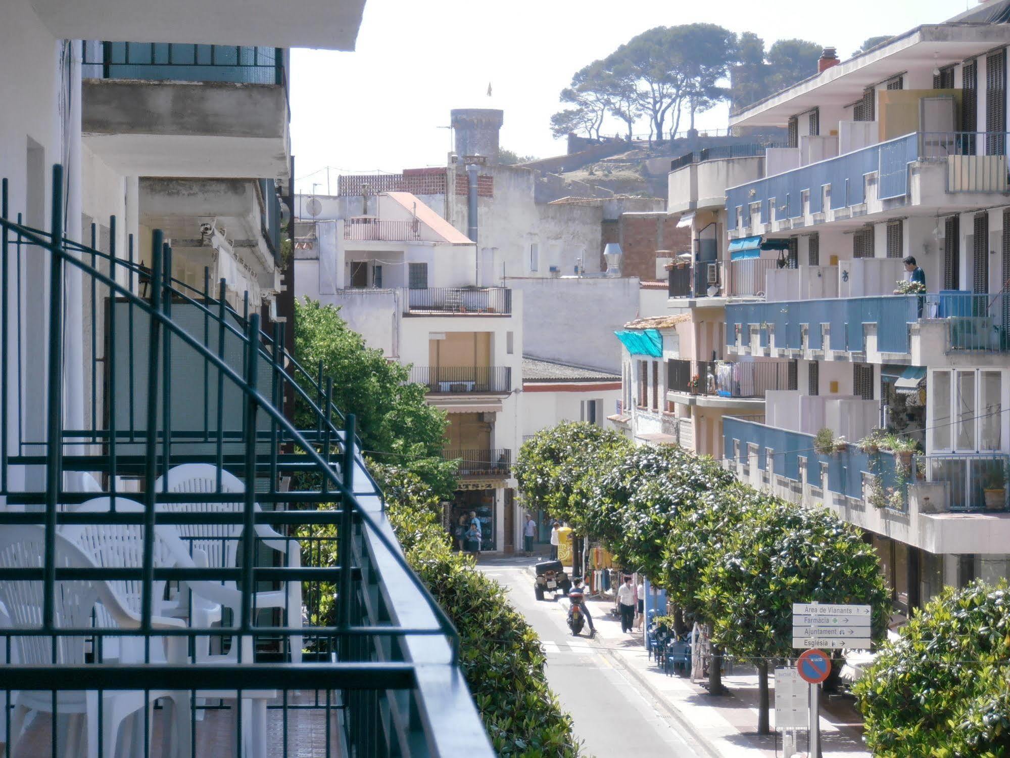 Hotel Marblau Tossa Tossa de Mar Exteriör bild